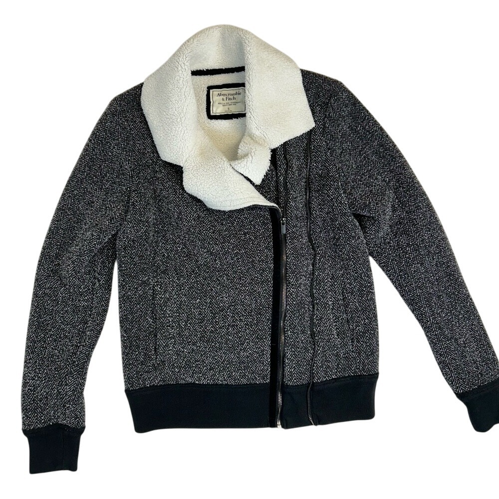 Abercrombie & Fitch Black and White Two Way Zip Sherpa Lined Jacket Size Small